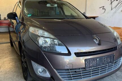 Renault Scenic 248.900 km 2.900 &euro; Hockenheim 68766
