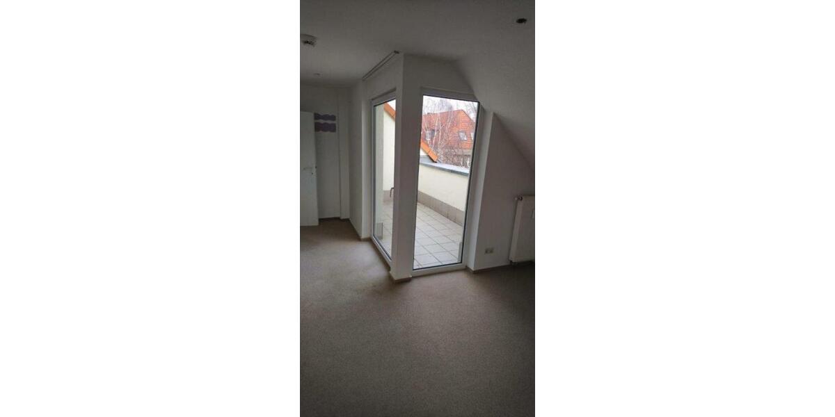 Dachgeschoßwohnung Dessau-Roßlau Brambach - 3 Zimmer, 73 m&sup2;, 630&euro; | Angebot:24711532