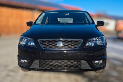 Seat Toledo 122.876 km 9.399 &euro; Oberhausen 82386