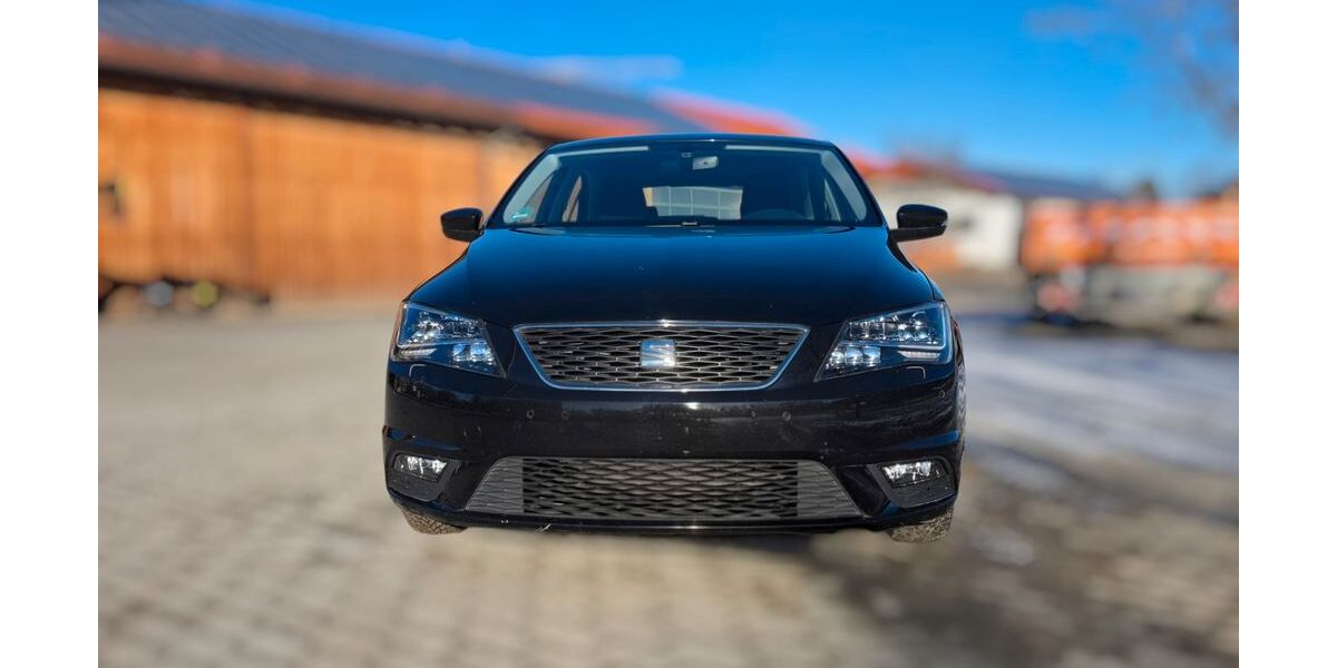 Seat Toledo 122.876 km 9.399 &euro; Oberhausen 82386