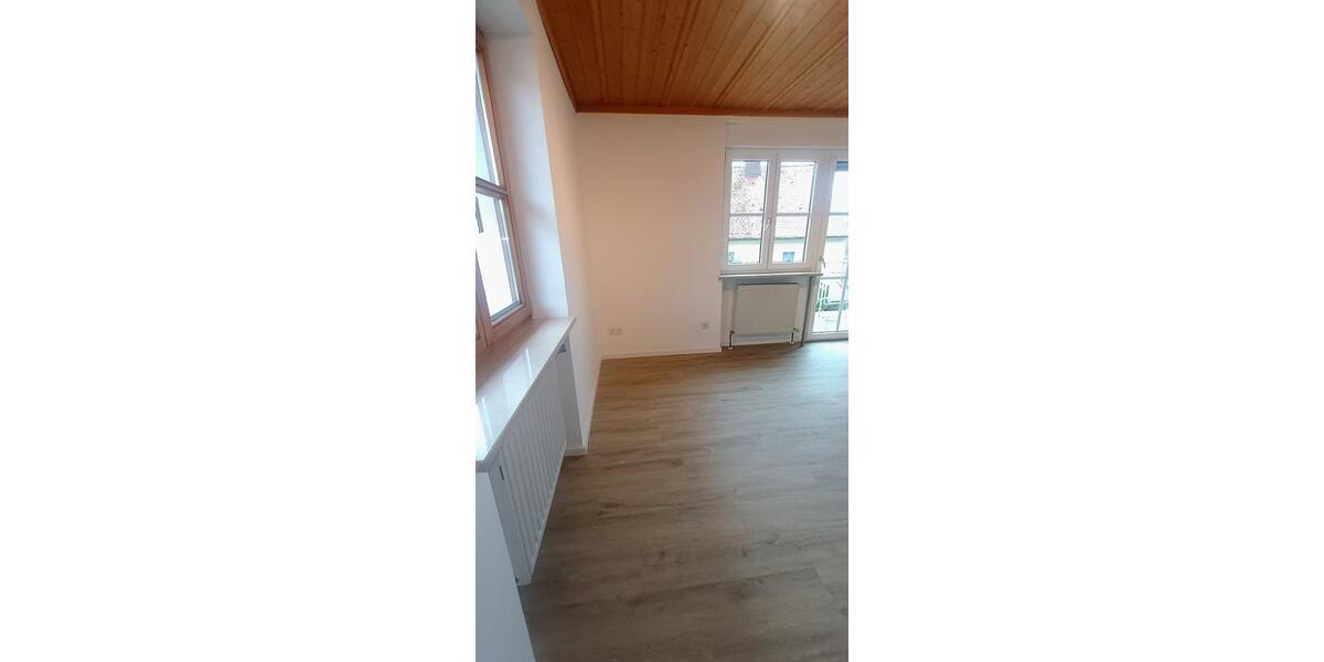 Maisonettenwohnung Freudenberg - 7 Zimmer, 120 m&sup2;, 700&euro; | Angebot:26680193