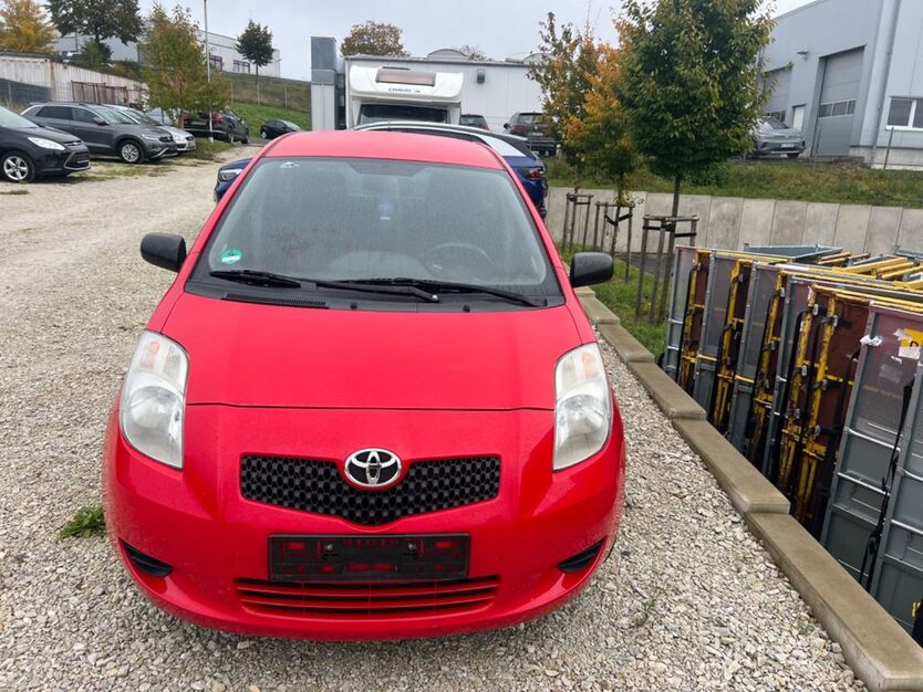 Toyota Yaris 163.162 km 1.999 € Baumholder 55774