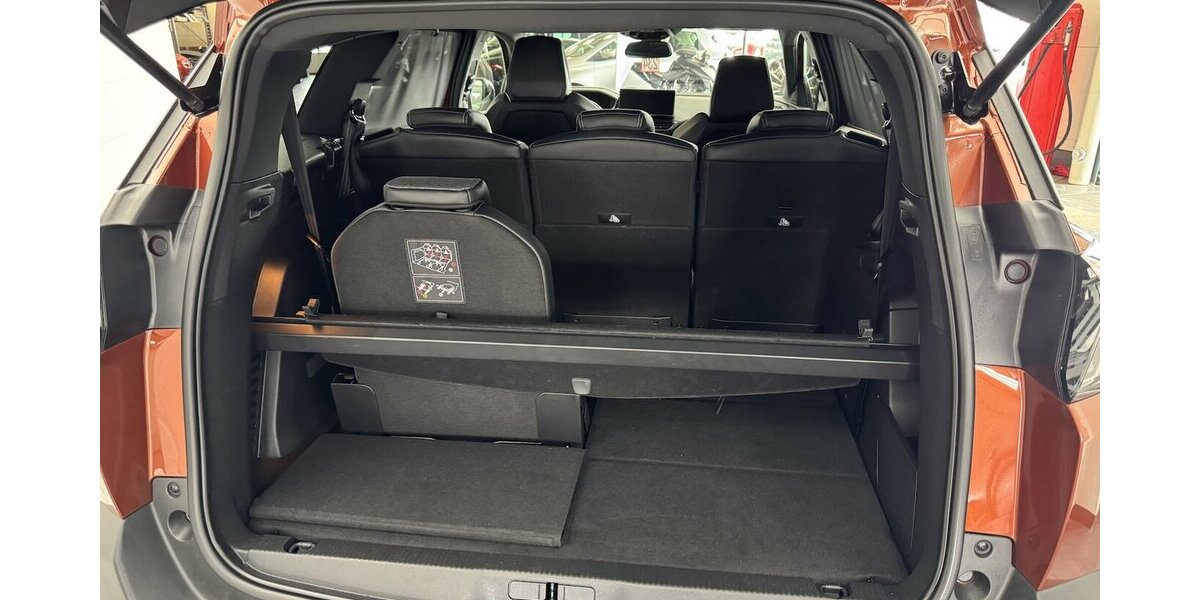 Peugeot 5008 Puretech 130 Allure 1.Hand 7 Sitze Carplay 23.100 km 24.229 &euro; Lich 35423