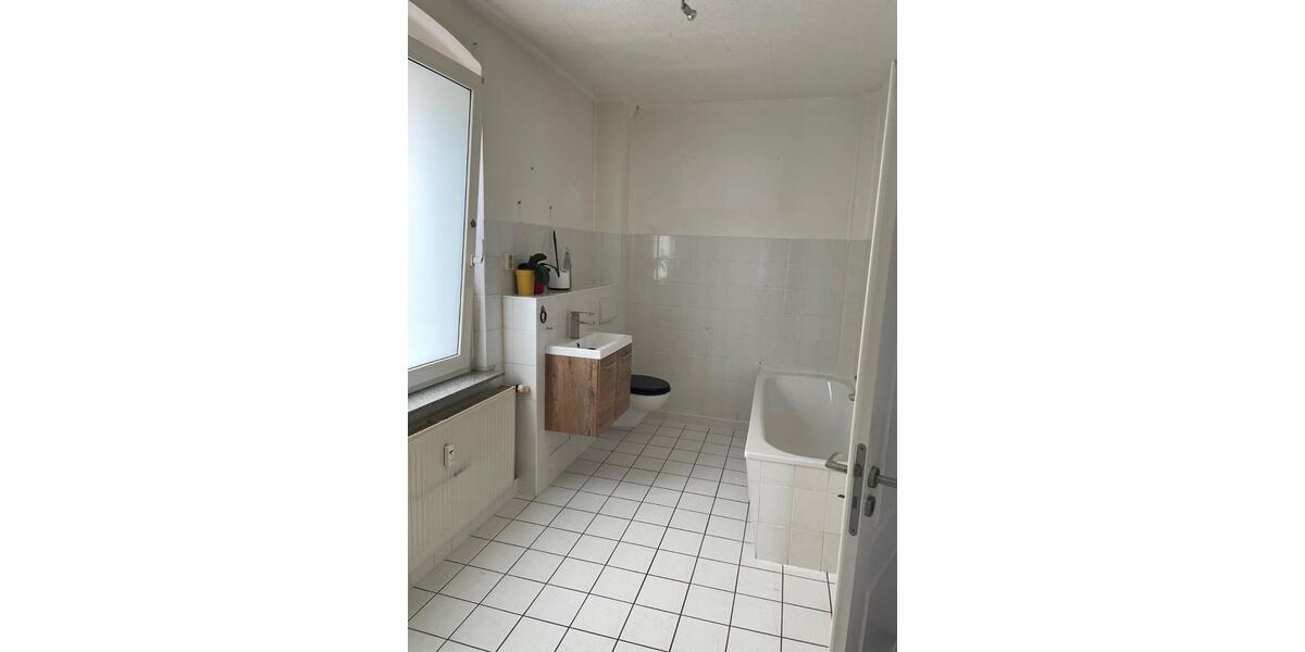 Etagenwohnung Weida - 6 Zimmer, 130 m&sup2;, 760&euro; | Angebot:24826876