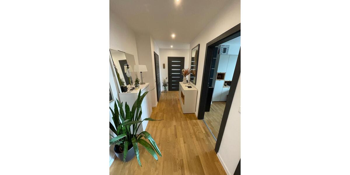 Dachgeschoßwohnung Tegernheim - 4 Zimmer, 116 m&sup2;, 684.000&euro; | Angebot:27021013