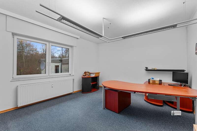 Wohnen und Arbeiten unter einem Dach +2.500 m² Waldgrundstück Sauna+Holzhäuschen Wintergarten+Kamin - Zweifamilienhaus Syke | Angebot:24213006