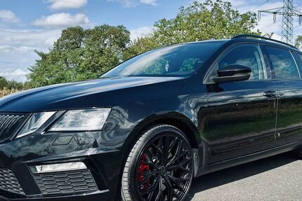 Skoda Octavia 142.000 km 20.500 € Kahl 63796
