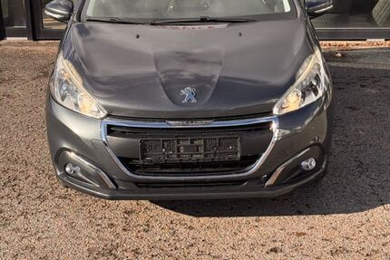 Peugeot 208 86.850 km 6.900 &euro; Empfingen 72186