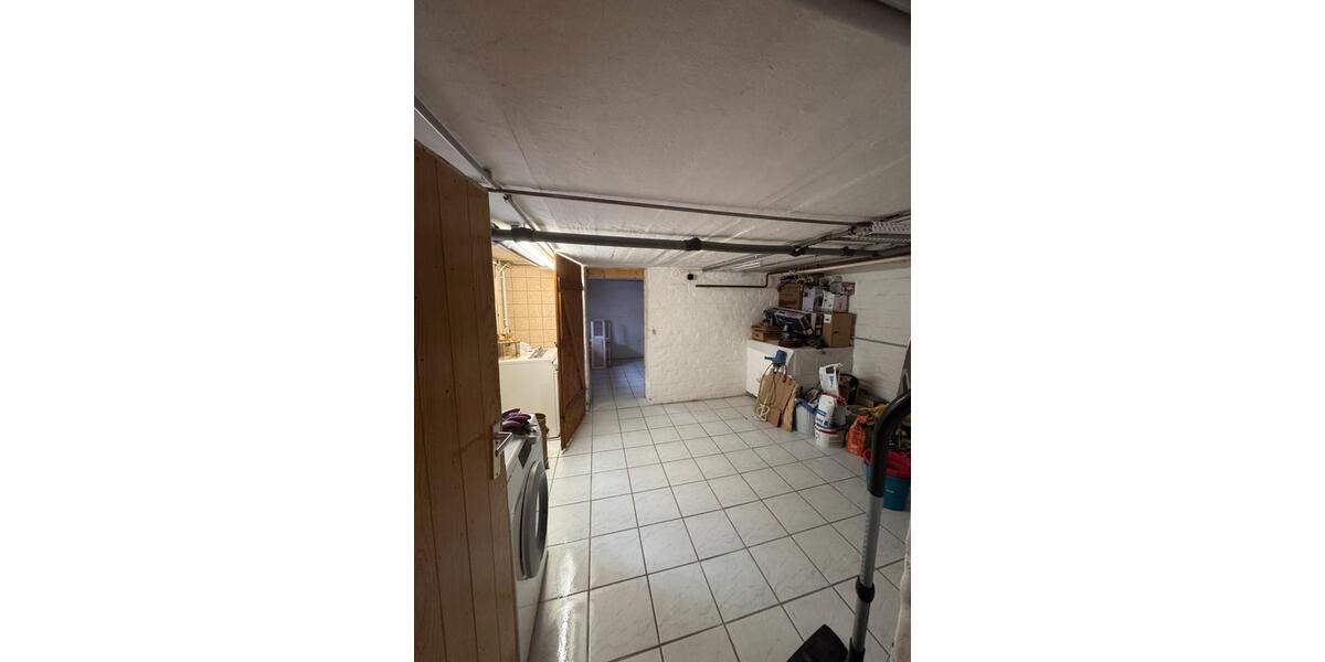 Doppelhaushälfte Wiesbaden Schierstein - 2 Zimmer, 85 m&sup2;, 1.500&euro; | Angebot:26035821