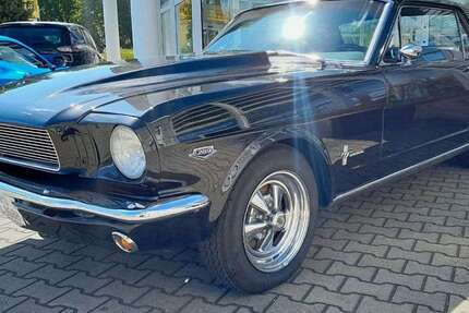 Ford Mustang 60.000 km 49.990 &euro; Bad Klosterlausnitz-Weißenborn 07639