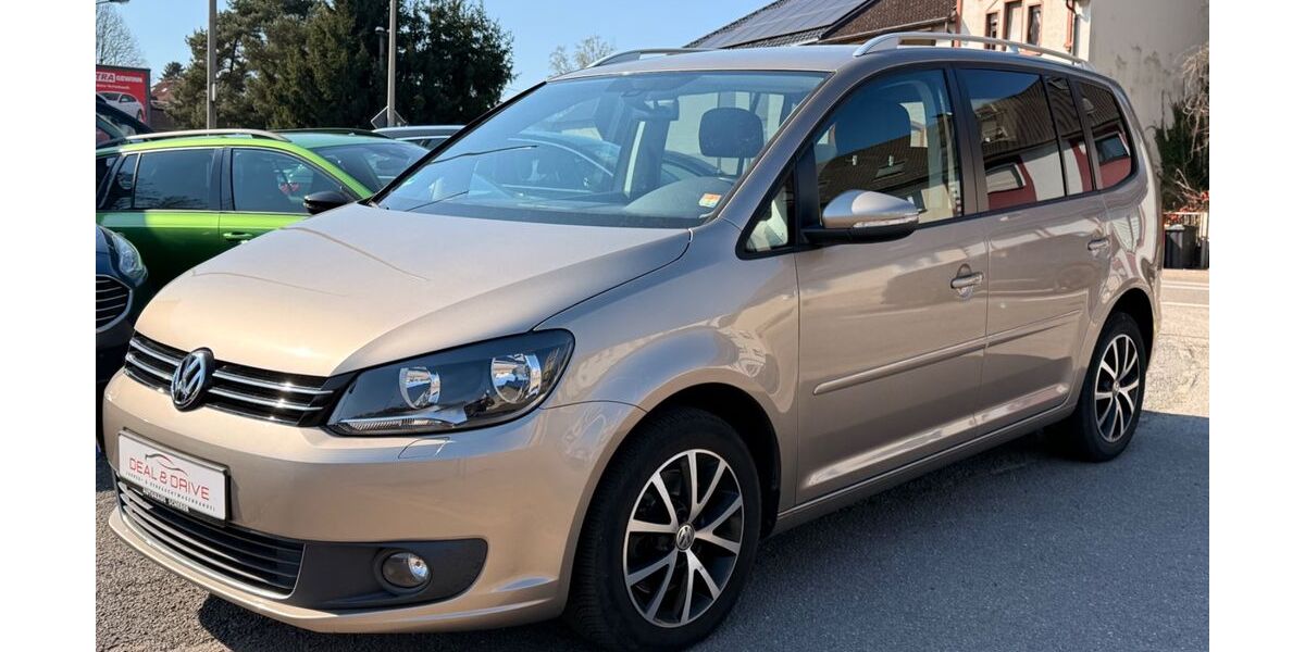 VW Touran 61.320 km 12.900 &euro; Völklingen 66333