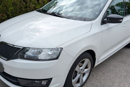 Skoda Rapid 114.000 km 6.700 &euro; München 81547