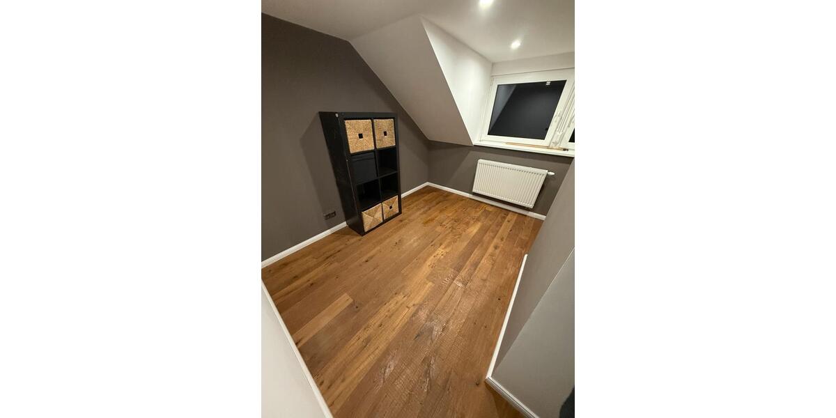 Einfamilienhaus Trier West-Pallien - 4.5 Zimmer, 135 m&sup2;, 1.800&euro; | Angebot:26342632