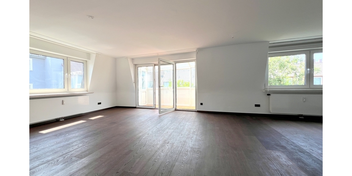 Familienfreundliche DG-Wohnung in Laim - Dachgeschoßwohnung München Pasing-Obermenzing | Angebot:27332762