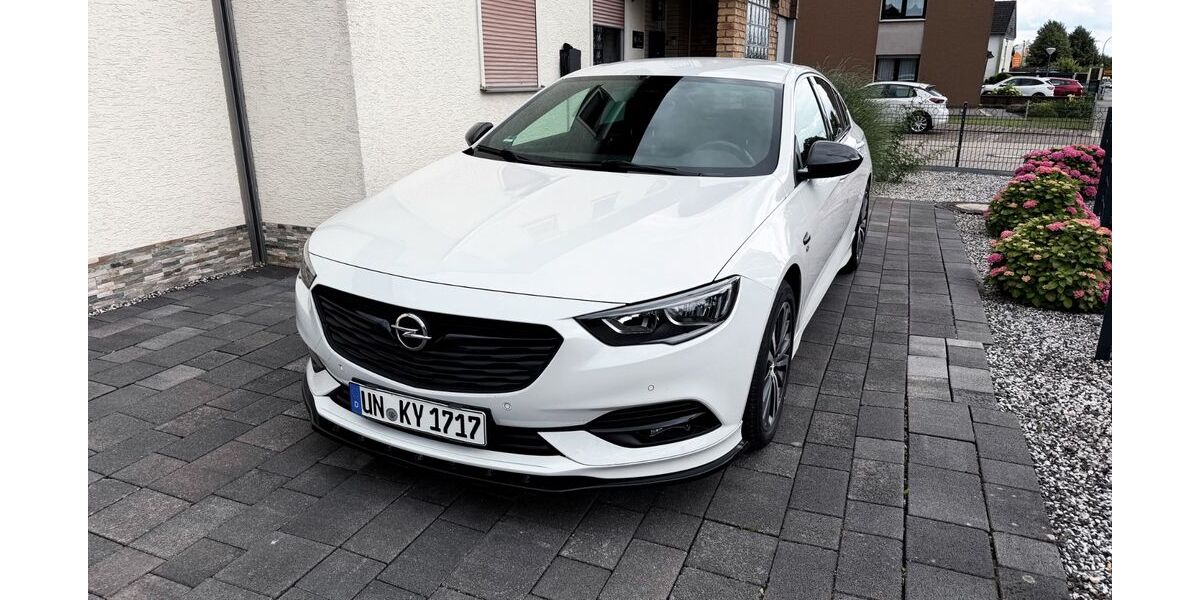 Opel Insignia 81.500 km 15.999 &euro; Bergkamen 59192
