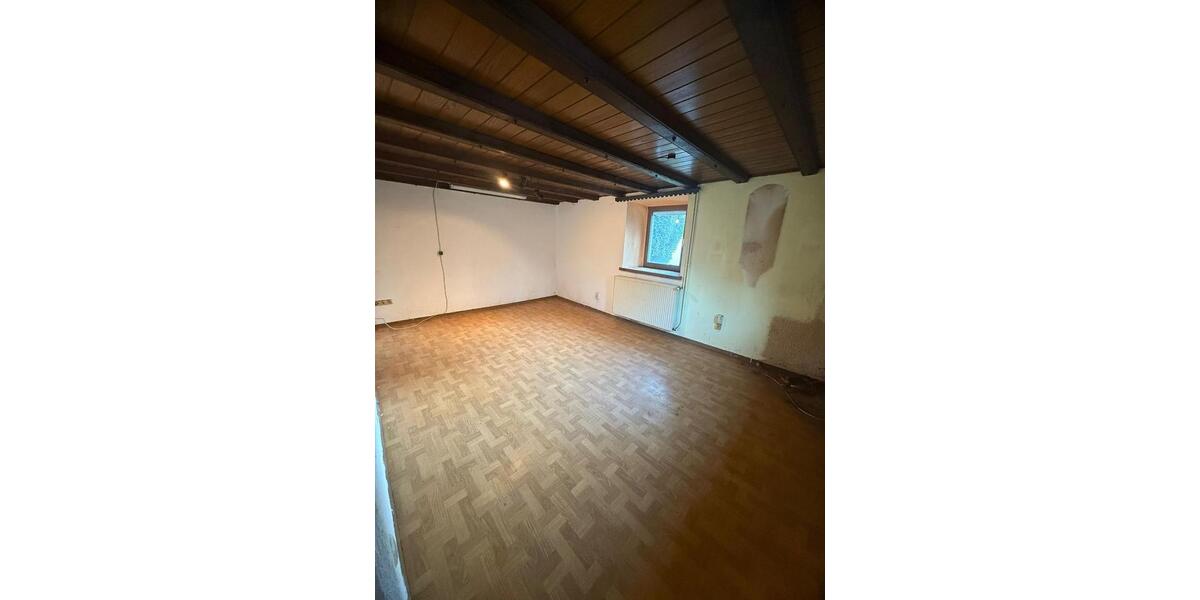 Einfamilienhaus Blankenheim - 5 Zimmer, 130 m&sup2;, 140.000&euro; | Angebot:24609461