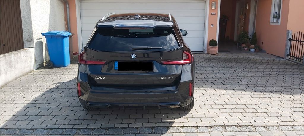 BMW iX1 34.000 km 43.900 € Otzing 94563