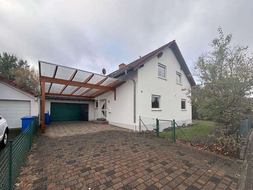 Haus zum Mieten in Enkenbach-Alsenborn 1.800 € 252 m² 7 zimmer
