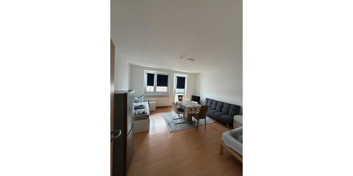 Etagenwohnung Rostock - 1 Zimmer, 28 m&sup2;, 28&euro; | Angebot:26592648