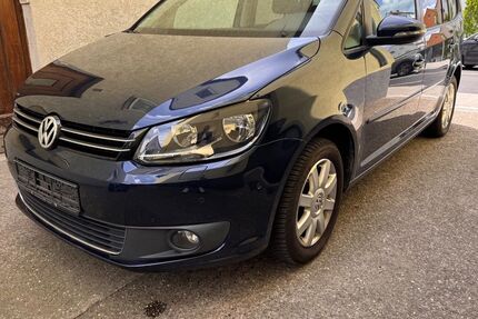 VW Touran 148.500 km 9.950 &euro; Heilbronn 74080