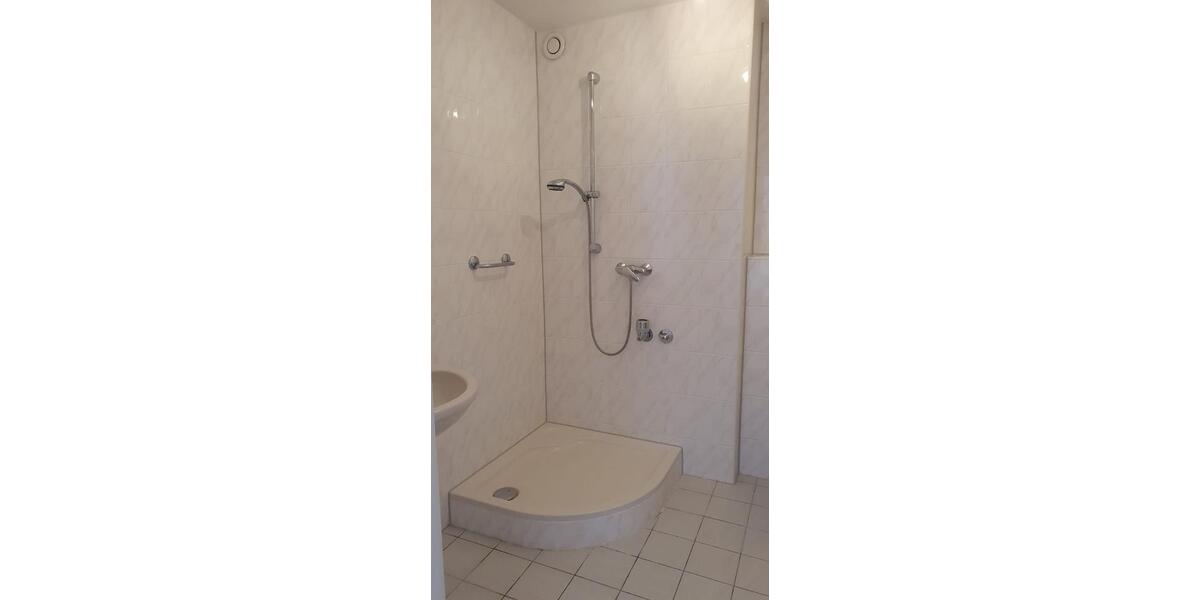 Etagenwohnung Burghausen - 3 Zimmer, 72 m&sup2;, 229.000&euro; | Angebot:26516038