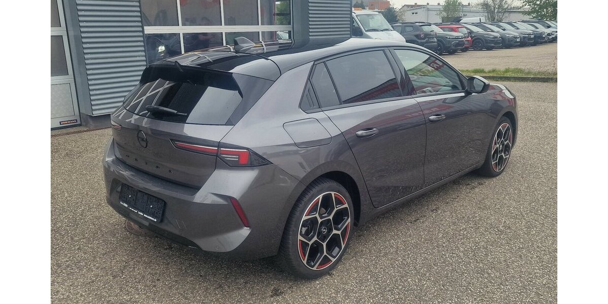 Opel Astra 1.5DGS Line Klimaautomatik Automatik 64.000 km 21.998 &euro; Landau 76829