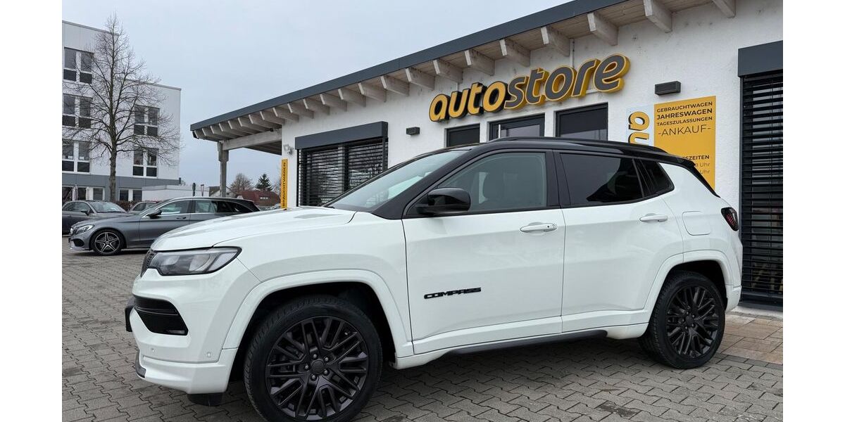 Jeep Compass 22.500 km 22.985 &euro; Großostheim 63762