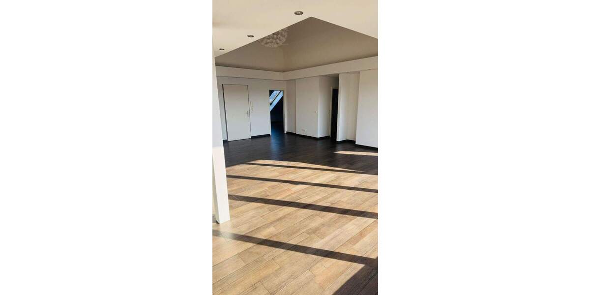 Etagenwohnung Euskirchen Innenstadt - 4 Zimmer, 134 m&sup2;, 429.000&euro; | Angebot:25385846