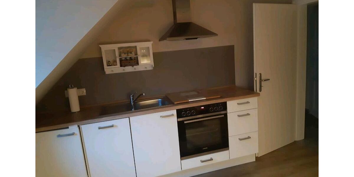 Dachgeschoßwohnung Bonn Bad Godesberg - 3 Zimmer, 63 m&sup2;, 830&euro; | Angebot:24851501