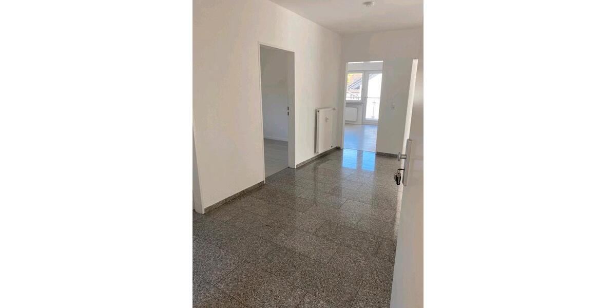 Neuwertige 4-Zimmer Hochparterre-Wohnung in Ober-Beerbach 4 zimmer