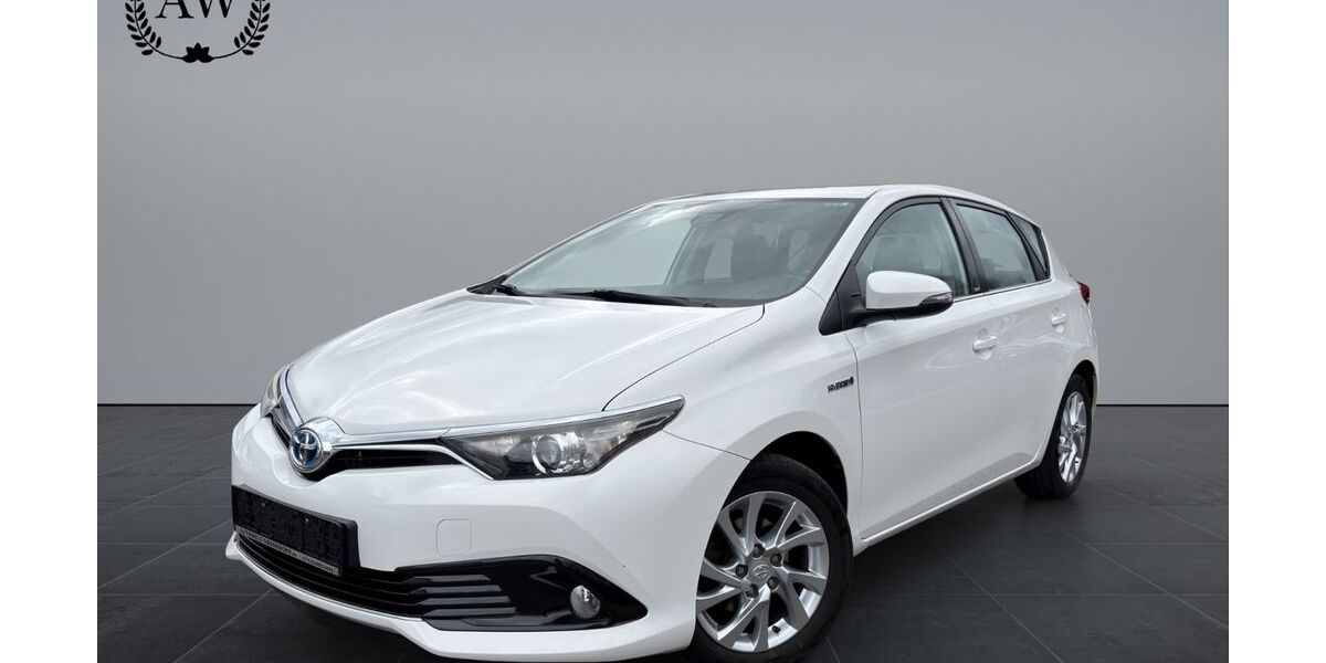 Toyota Auris 61.561 km 14.999 &euro; Oberndorf am Neckar 78727