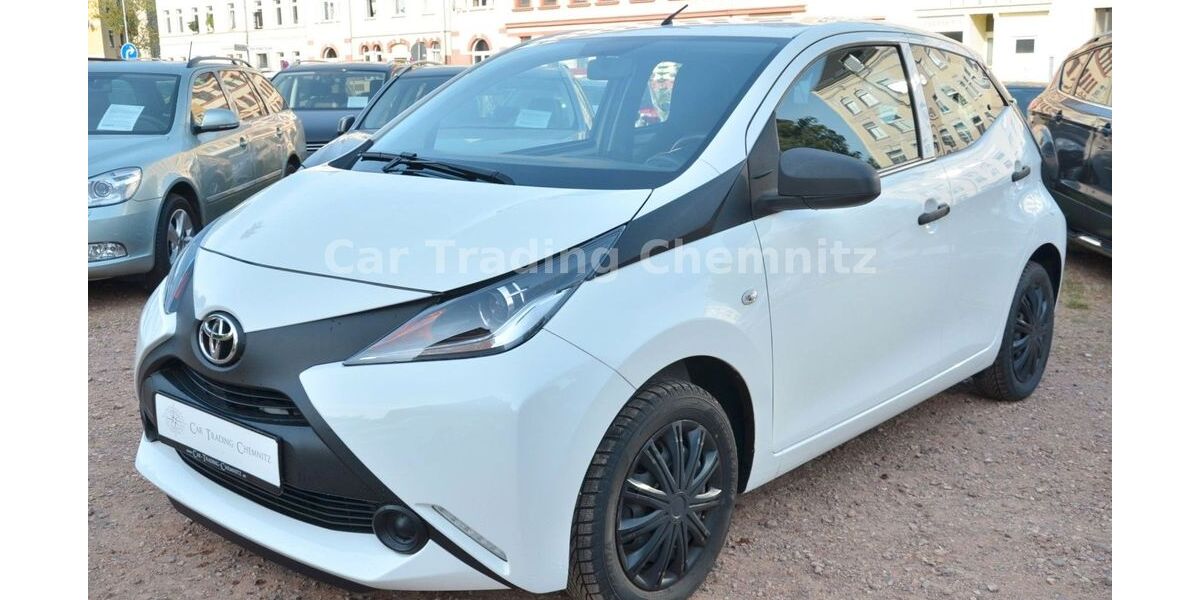 Toyota Aygo (X) 81.032 km 5.999 € Chemnitz 09120