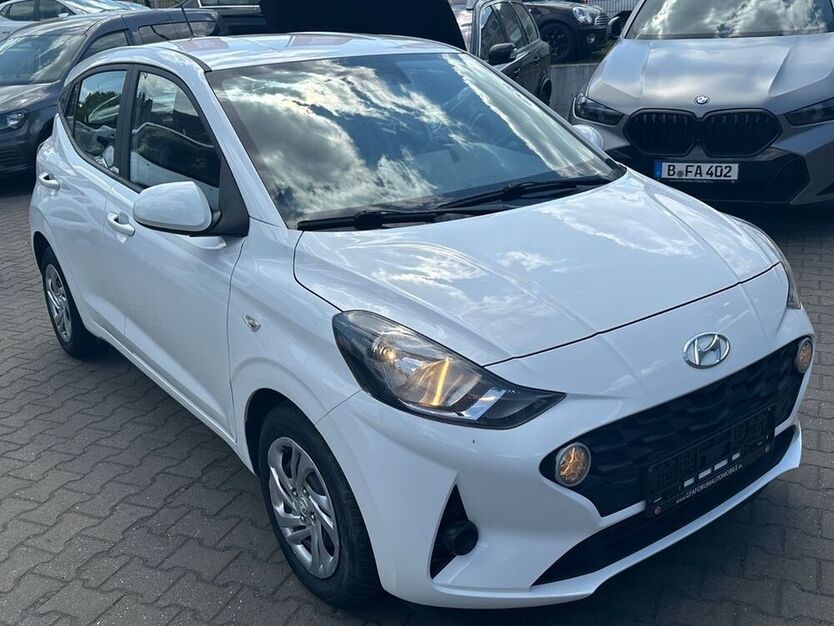 i10