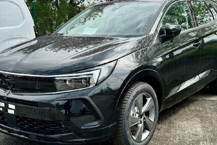 Opel Grandland (X) 10 km 27.900 &euro; Löbau 02708