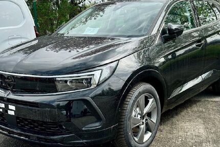 Opel Grandland (X) 10 km 30.590 &euro; Löbau 02708
