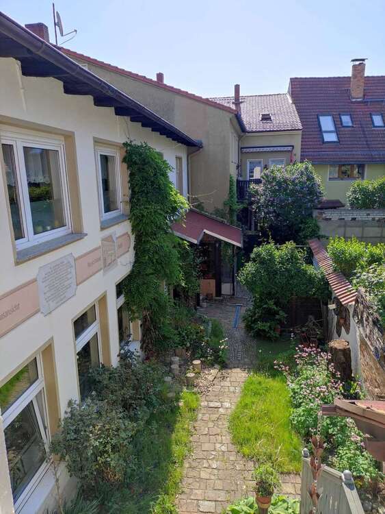 Haus zum Kaufen in Hoyerswerda 199.000 € 231 m²