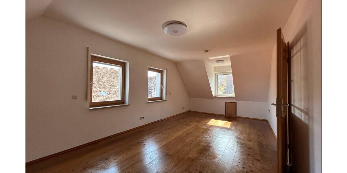 Etagenwohnung Lehrberg Obersulzbach - 3 Zimmer, 85 m&sup2;, 600&euro; | Angebot:26358574