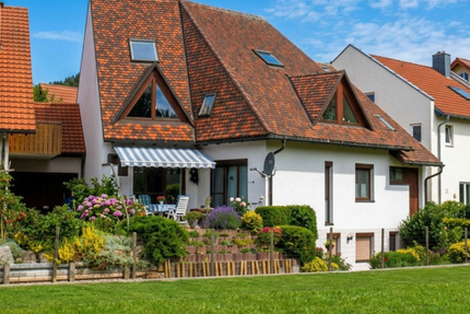 Wohnung Buchenbach - 2.5 Zimmer, 110 m&sup2;, 1.250&euro; | Angebot:25554056