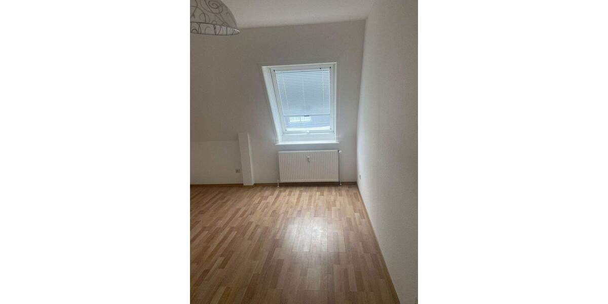 Helle 3-Zimmer-Wohnung in zentraler Lage inkl. Garage - Blumenthal - WG-geeignet 3 zimmer