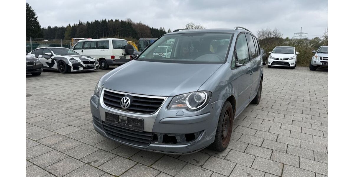 VW Touran 315.000 km 1.990 &euro; Vöhringen/Illerberg 89269