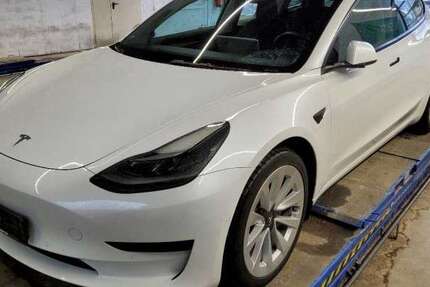 Tesla Model 3 41.057 km 24.900 &euro; Hennef 53773