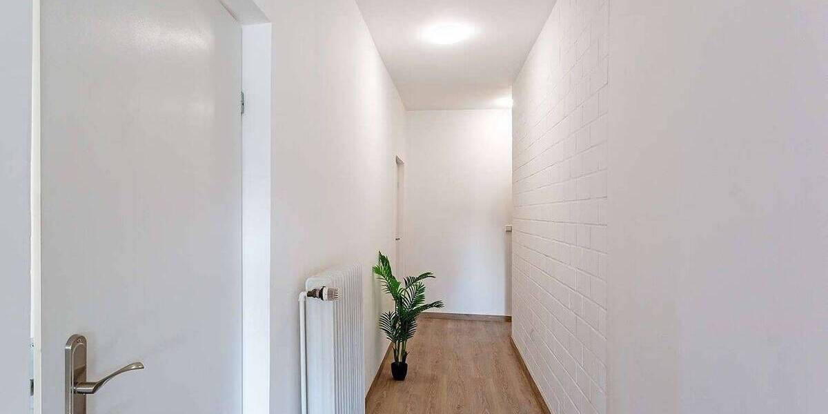 Endlich Eigentum: 2 große helle Zimmer, wertbeständig mit Gartenanteil 2 zimmer