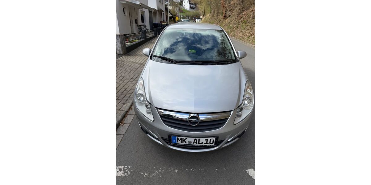 Opel Corsa 121.000 km 2.890 &euro; Werdohl 58791