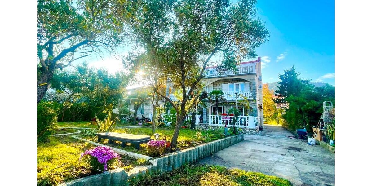 Villa Ainring - 12 Zimmer, 420 m&sup2;, 1.300.000&euro; | Angebot:26485539