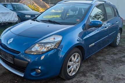 Renault Clio 147.727 km 2.499 € Werder Havel 14542