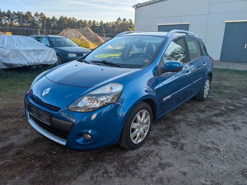 Renault Clio 147.727 km 2.499 € Werder Havel 14542
