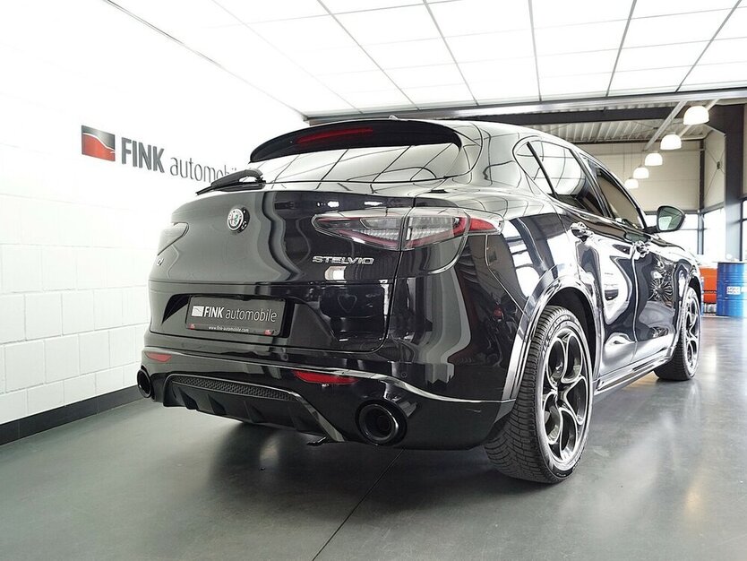 Stelvio 2.2 D Q4 AT Veloce ACC Vollleder