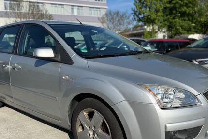 Ford Focus 186.926 km 750 &euro; Fellbach 70736