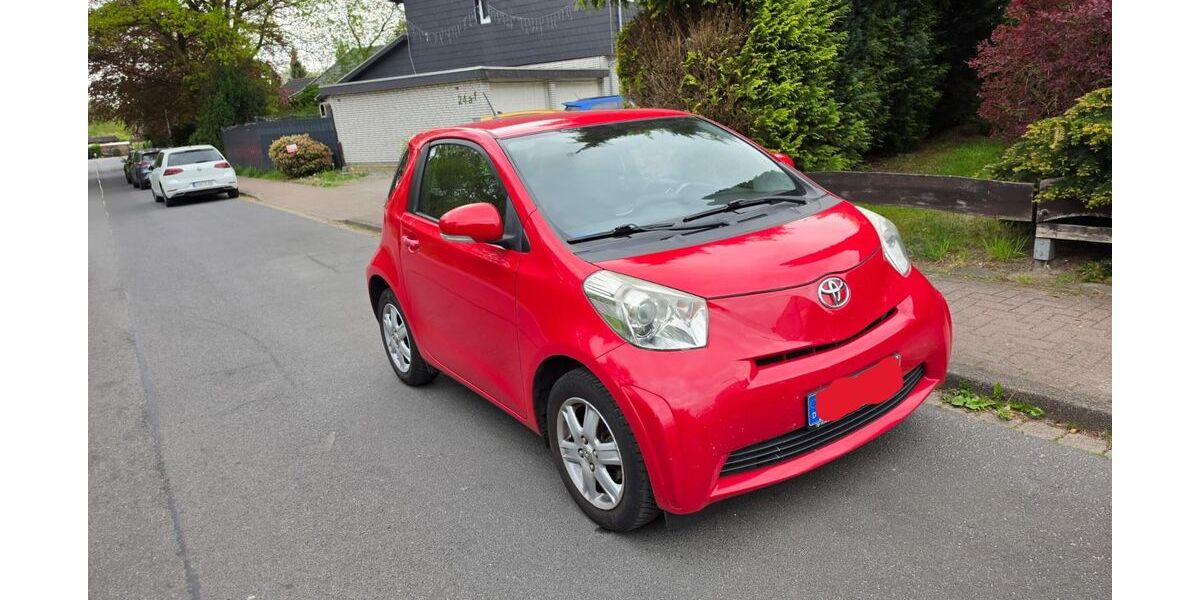 Toyota IQ 173.000 km 2.750 &euro; Heimfeld 21075