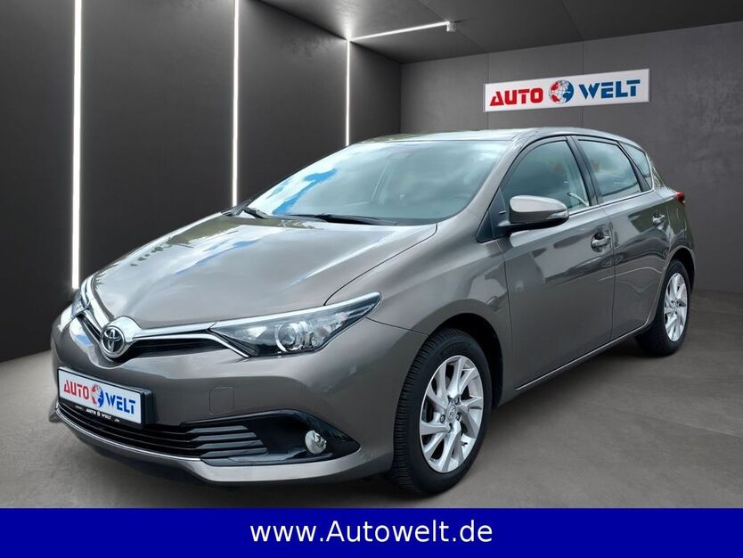 Toyota Auris 122.858 km 10.490 € Sandersdorf Brehna 06796